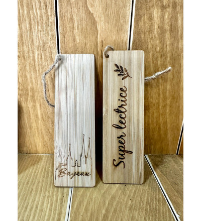 Marque-page en bois personnalisable