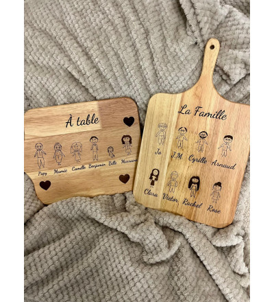 Planche à découper « Personnages » personnalisée – Gravure avec membres de la famille + animaux