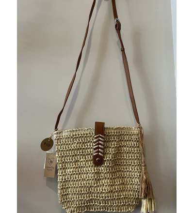 Sac bandoulière en raphia