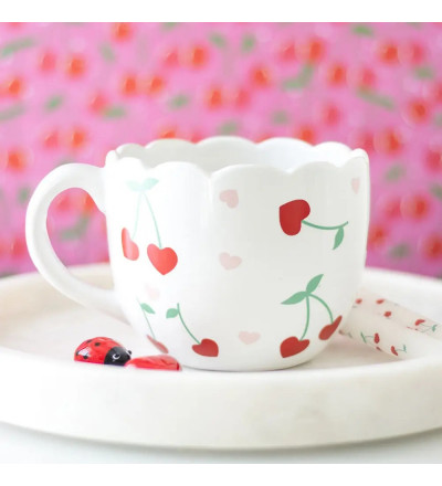 Mug motifs cerises en coeurs