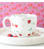 Mug motifs cerises en coeurs