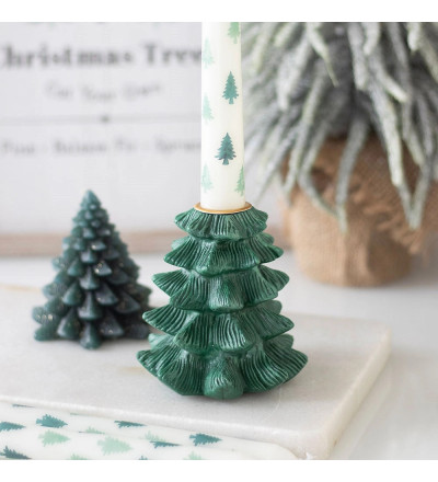 Porte bougie en sapin vert avec bougie